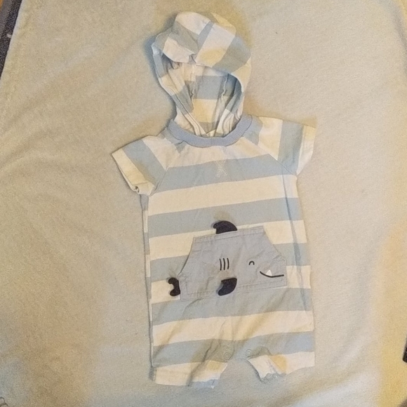 8 Adorable Rompers - Picture 6 of 7